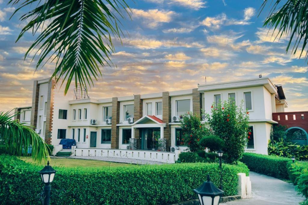 5 Senses Corbett Richness Luxuries Resort ! Destination Wedding & Corporate Events Ramnagar  Εξωτερικό φωτογραφία